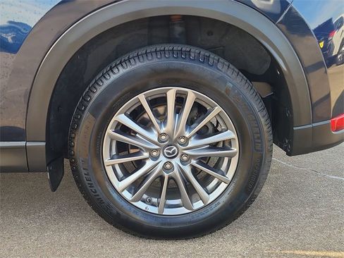 Used 2017 MAZDA CX-5 Touring w/ Preferred Equipment Package image 33