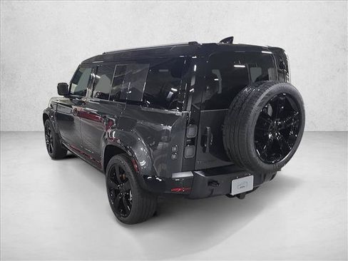 New 2026 Land Rover Defender 110 X-Dynamic SE AWD/4WD image 7