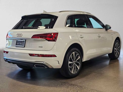 Used 2023 Audi Q5 2.0T Premium Plus w/ Premium Plus Package AWD/4WD image 3