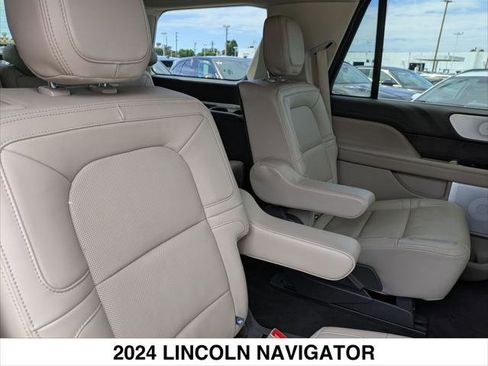 New 2024 Lincoln Navigator Reserve image 25