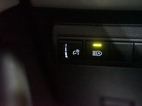 Used 2026 Toyota Corolla LE FWD image 22