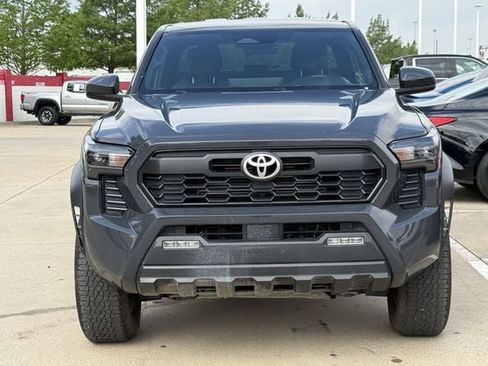 Used 2024 Toyota Tacoma TRD Off-Road AWD/4WD image 7
