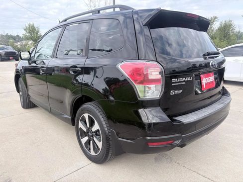 Used 2018 Subaru Forester 2.5i Premium AWD/4WD image 6