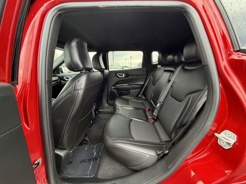 Used 2025 Jeep Compass Latitude w/ Altitude Special Edition image 12