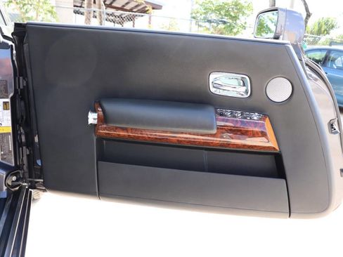 Used 2009 Rolls-Royce Phantom Coupe image 15