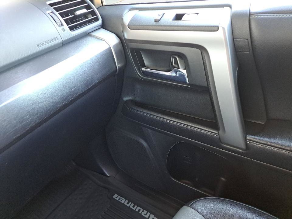 Used 2019 Toyota 4Runner SR5 Premium AWD/4WD image 35