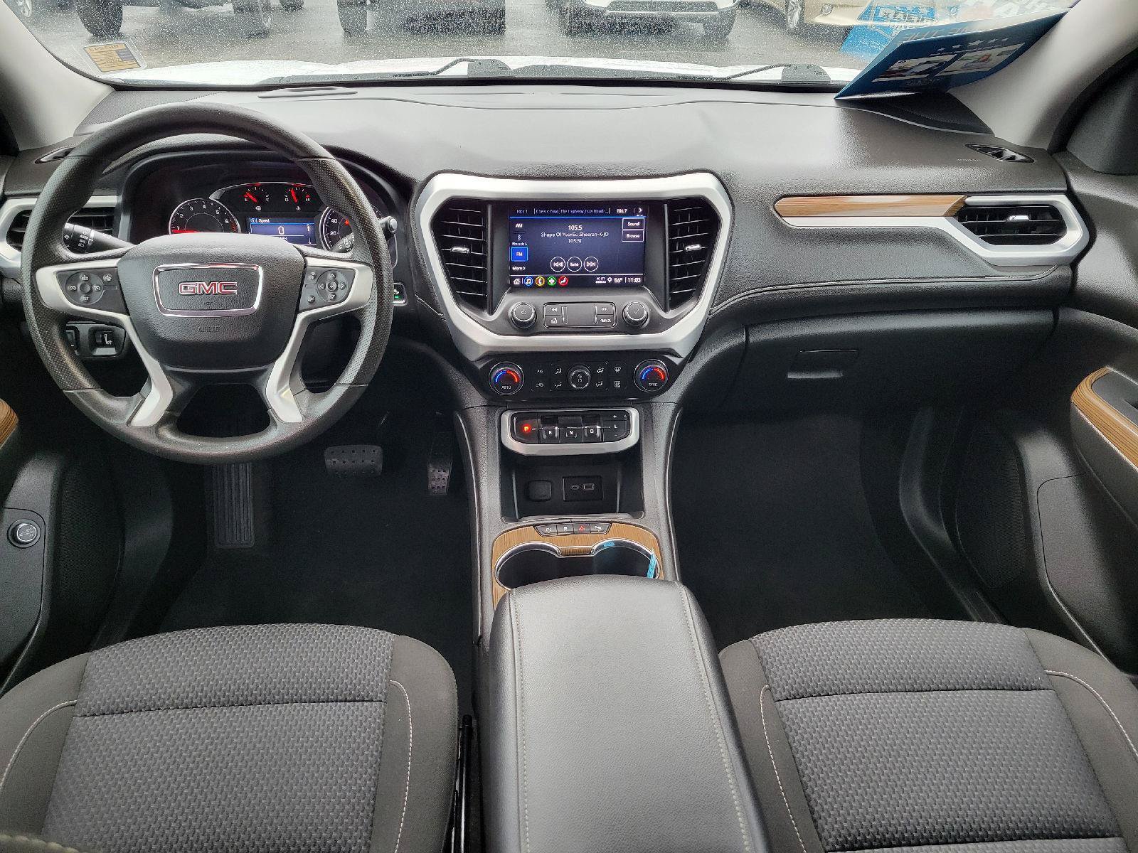 Used 2023 GMC Acadia SLE w/ Driver Convenience Package FWD image 4