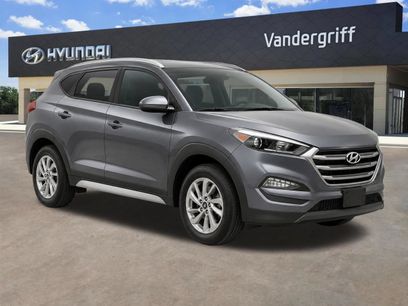 Used 2017 Hyundai Tucson SE w/ SE Popular Package 02