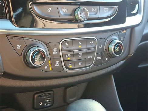 Certified 2024 Chevrolet Traverse High Country image 16