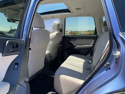 Used 2017 Subaru Forester 2.5i Premium AWD/4WD image 16