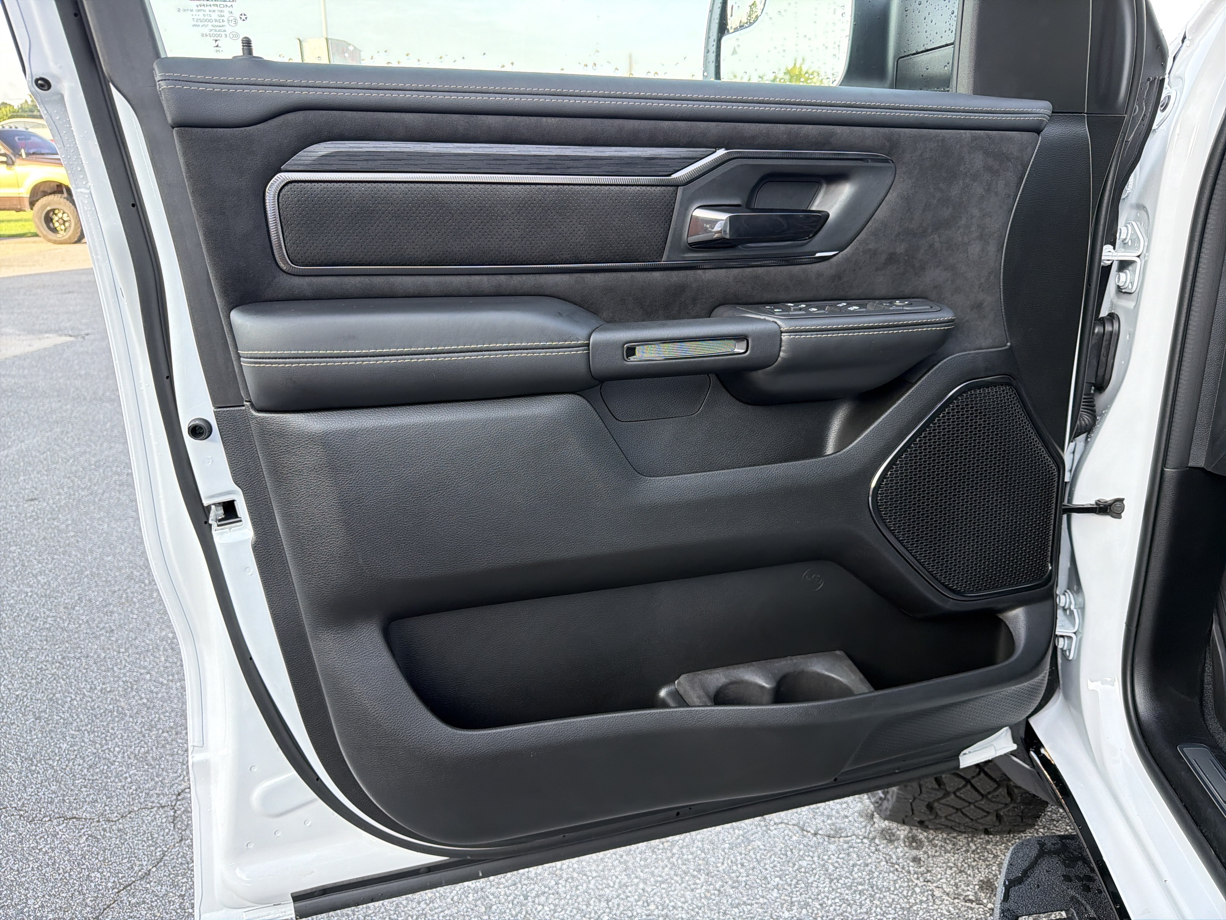 New 2026 RAM 1500 RHO AWD/4WD image 9