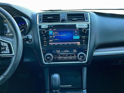 Used 2019 Subaru Outback 3.6R Limited w/ Popular Package #2 image 6