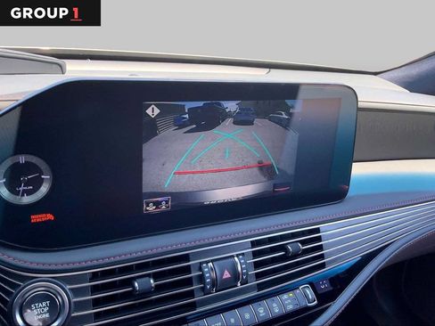Used 2022 Lexus LS 500 F Sport w/ Accessory Package (Z2) RWD image 26