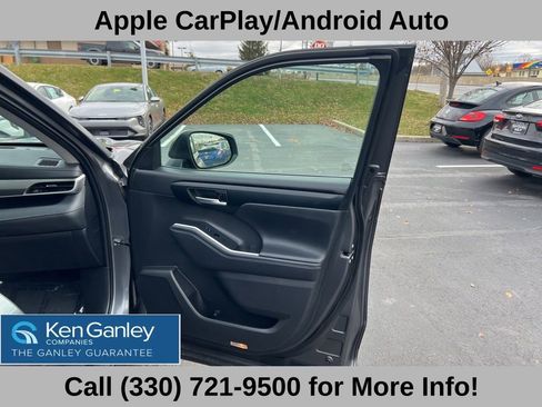 Used 2024 Toyota Highlander XLE image 59