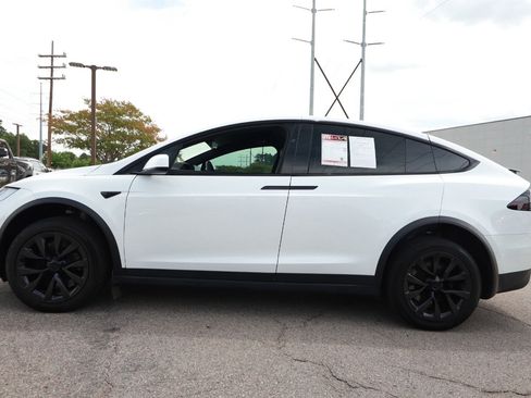Used 2022 Tesla Model X AWD/4WD image 2