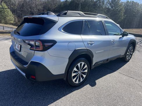 Certified 2025 Subaru Outback Limited w/ Popular Package #2 image 7