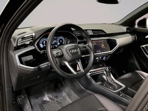 Used 2022 Audi Q3 2.0T Premium w/ Convenience Package AWD/4WD image 14