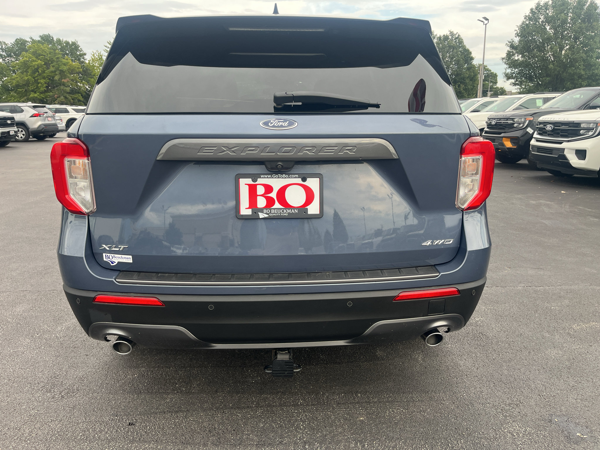 Used 2021 Ford Explorer XLT w/ Equipment Group 202A AWD/4WD image 6
