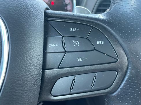Used 2022 Dodge Challenger GT RWD image 13