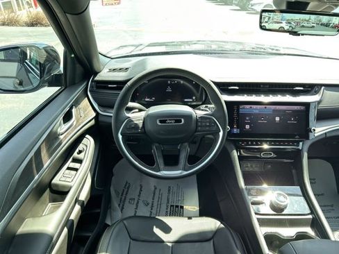 New 2026 Jeep Grand Cherokee Limited AWD/4WD image 23
