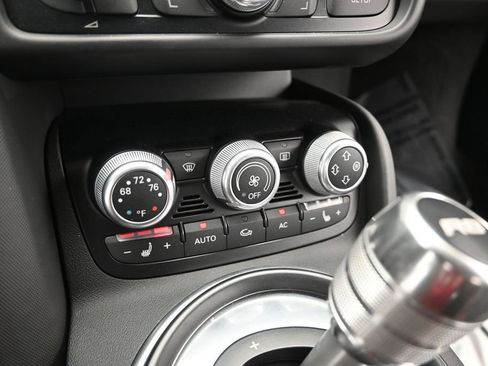 Used 2012 Audi R8 V8 AWD/4WD image 26