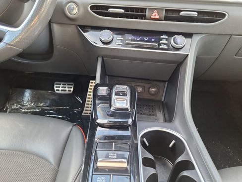 Used 2020 Hyundai Sonata SEL Plus image 11