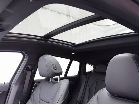 New 2025 BMW X4 xDrive30i w/ Premium Package image 15