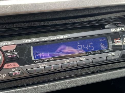 Used 2008 Toyota Matrix XR image 22