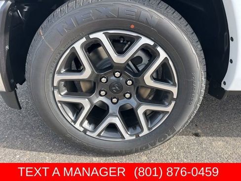New 2026 RAM 1500 Laramie AWD/4WD image 9