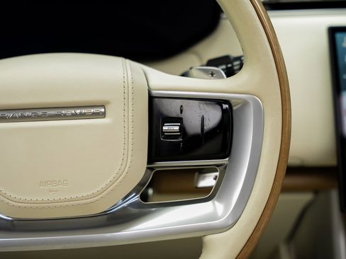 Used 2024 Land Rover Range Rover SV image 48