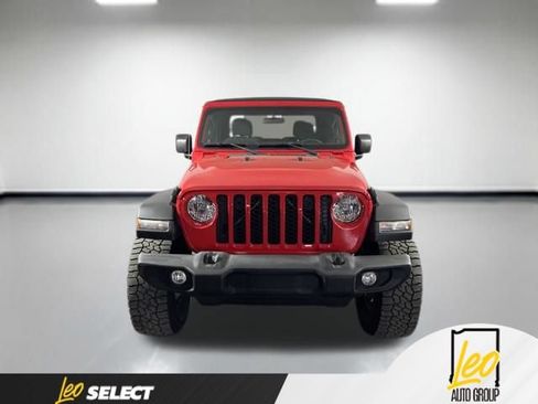 Used 2020 Jeep Gladiator Sport w/ Quick Order Package 24S AWD/4WD image 2
