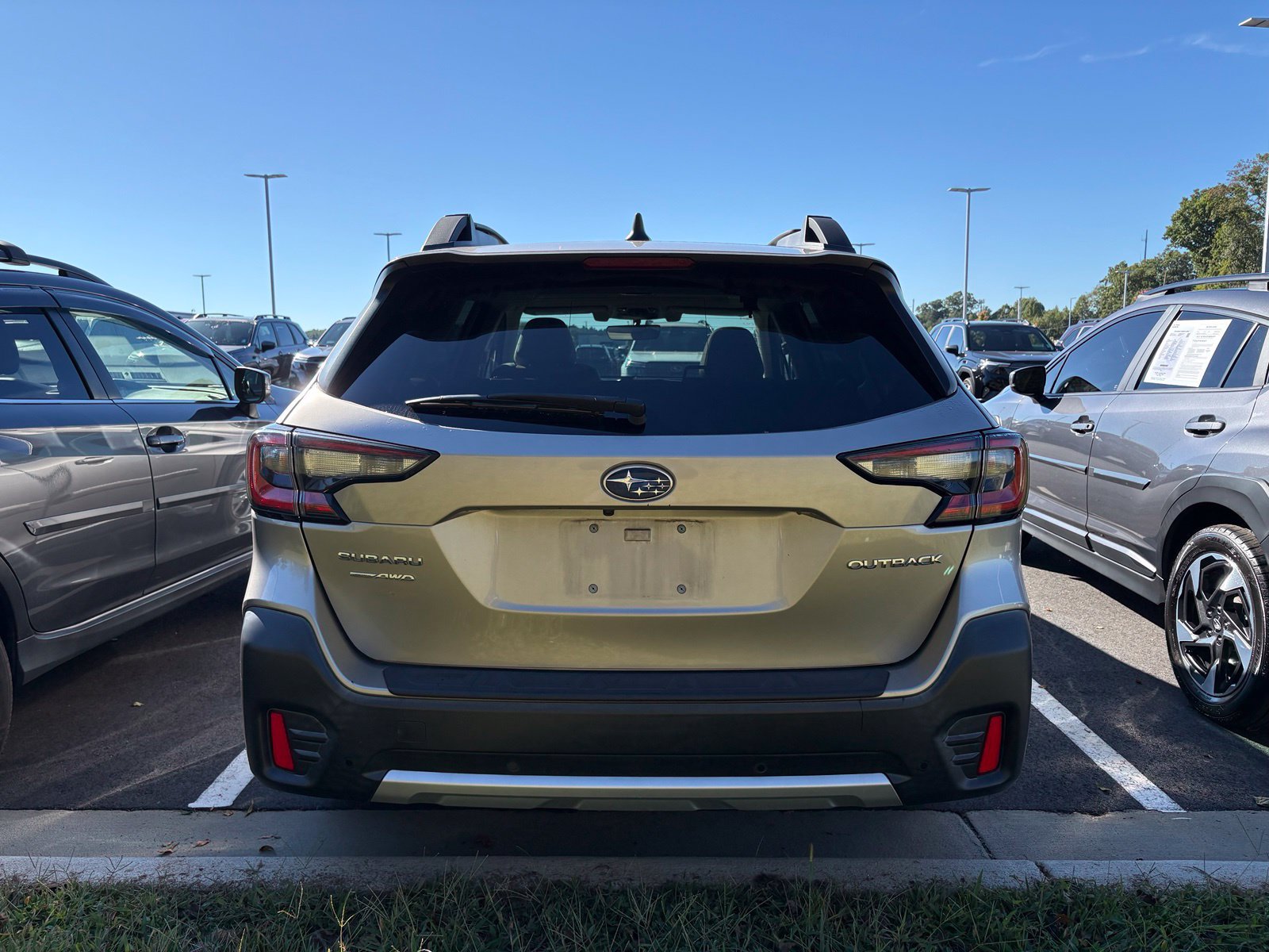 Used 2020 Subaru Outback Limited w/ Popular Package #2 AWD/4WD image 5