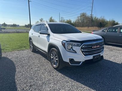 Used 2024 GMC Terrain SLT