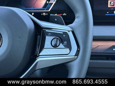 Used 2026 BMW X3 xDrive30 w/ Premium Package image 17