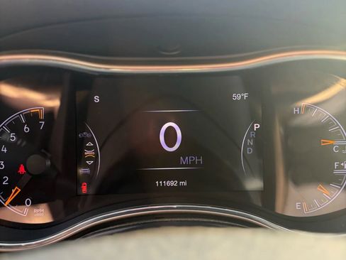 Used 2016 Jeep Grand Cherokee Limited image 47