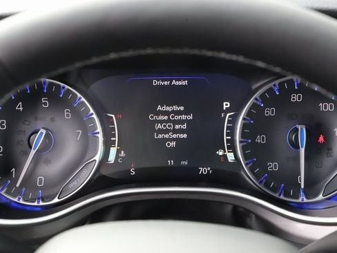 New 2026 Chrysler Pacifica Select image 28