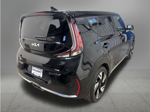 Used 2024 Kia Soul GT-Line w/ GT-Line Technology Package FWD image 5