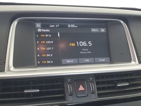 Used 2020 Kia Optima LX FWD image 26