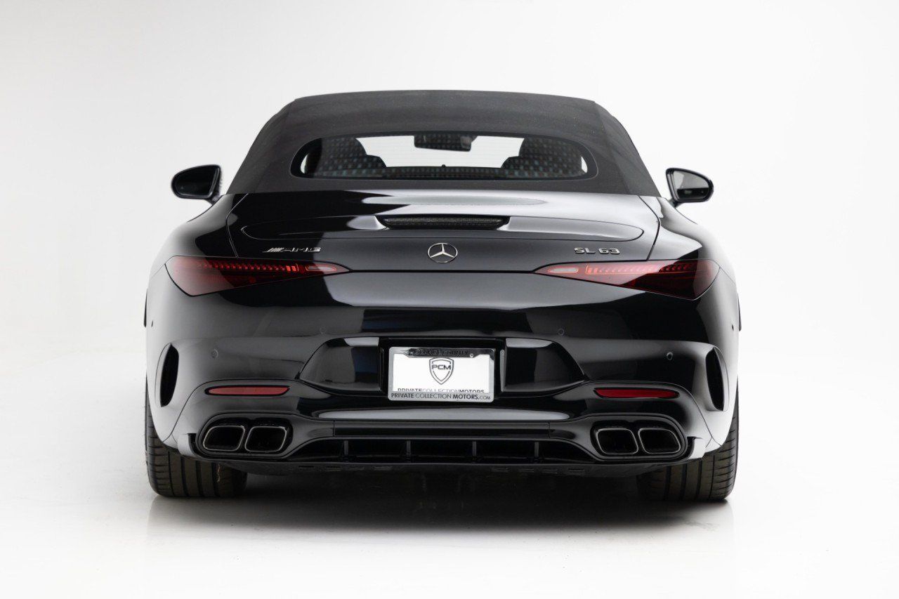 Used 2022 Mercedes-Benz SL 63 AMG 4MATIC w/ AMG Aerodynamic Package image 23