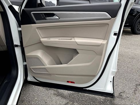 Used 2018 Volkswagen Atlas SE image 22