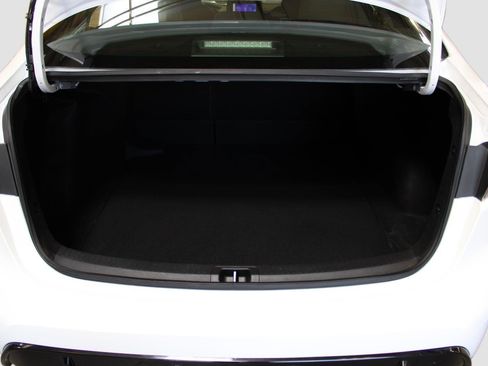Used 2023 Toyota Corolla SE w/ SE Premium Package FWD image 31