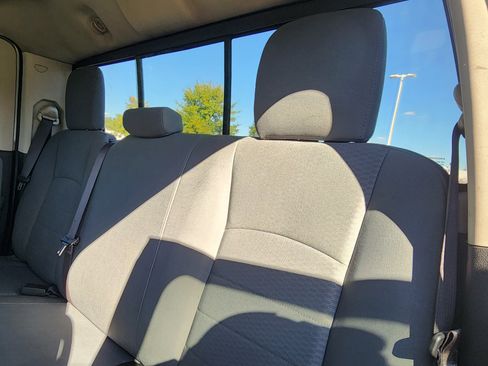 Used 2017 RAM 1500 Classic SLT image 13