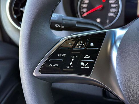 Used 2025 Mercedes-Benz Sprinter 2500 image 24