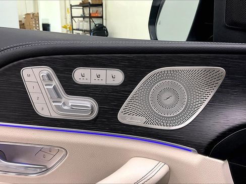 Certified 2026 Mercedes-Benz GLS 580 4MATIC image 35