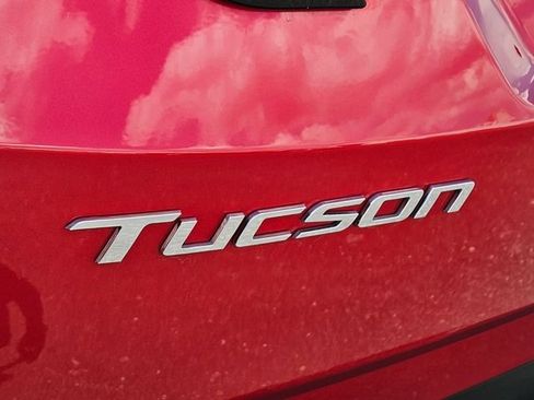 Used 2023 Hyundai Tucson Limited AWD/4WD image 16