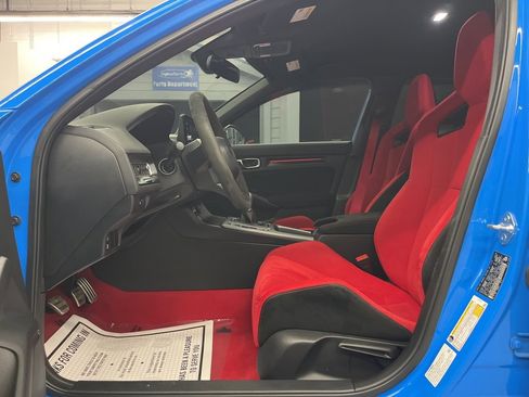 Used 2024 Honda Civic Type R image 10