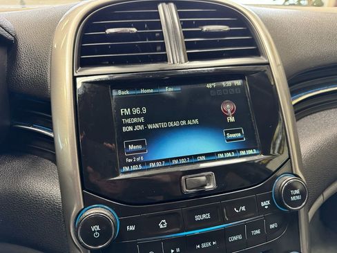 Used 2016 Chevrolet Malibu LT image 27