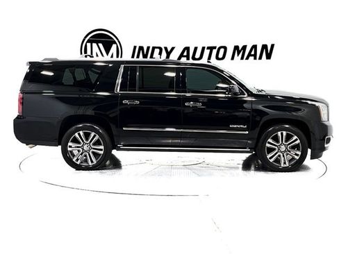 Used 2019 GMC Yukon XL Denali w/ Denali Ultimate Package image 3