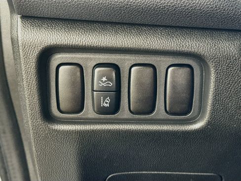Used 2025 Mitsubishi Outlander Sport LE AWD/4WD image 11