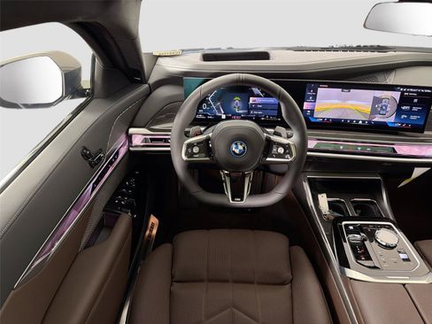 New 2026 BMW 750e xDrive AWD/4WD image 19